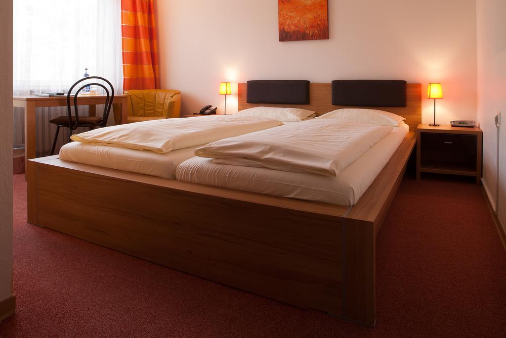 Stadt-Hotel Bad Hersfeld Quarto foto
